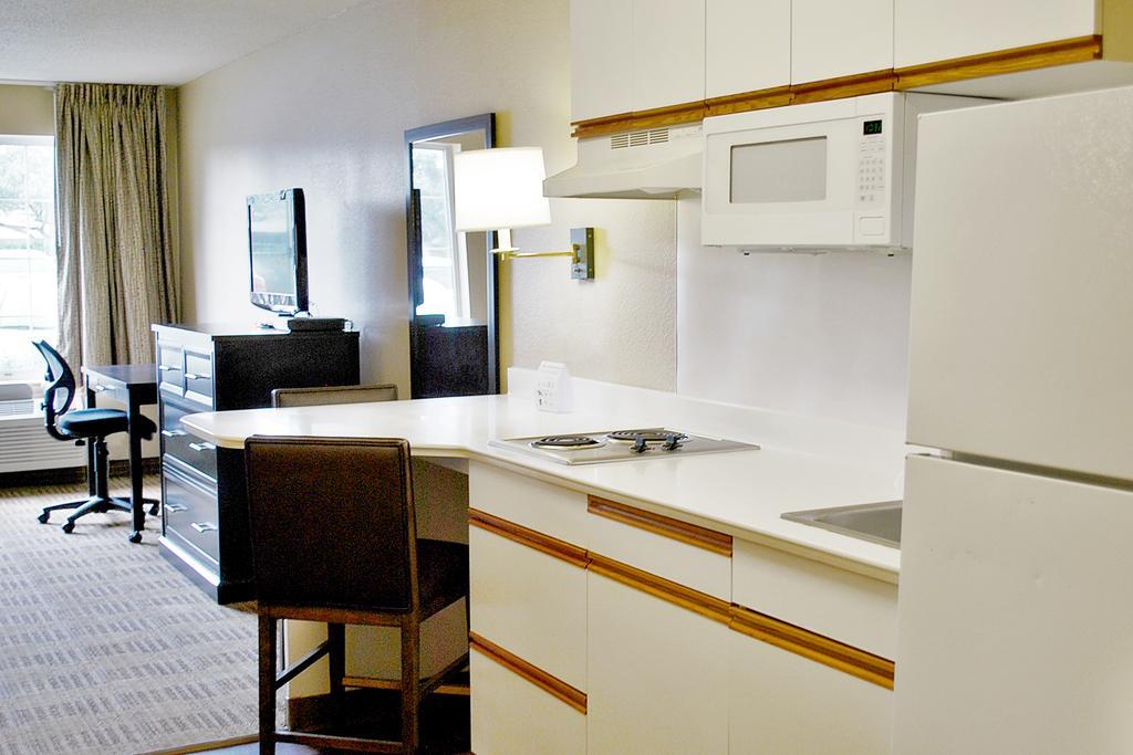 Extended Stay America Select Suites - Chicago - Lombard - Oakbrook Oakbrook Terrace Eksteriør billede