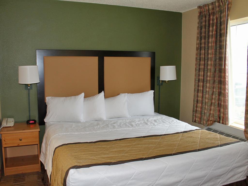 Extended Stay America Select Suites - Chicago - Lombard - Oakbrook Oakbrook Terrace Eksteriør billede
